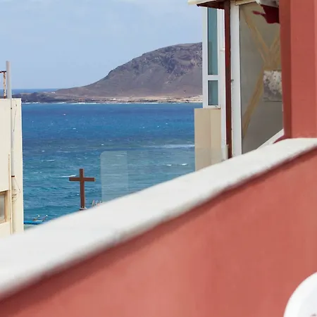 Rosamar A Metros De La Playa Wifi Gratis 402 By Lightbooking * Las Palmas de Gran Canaria